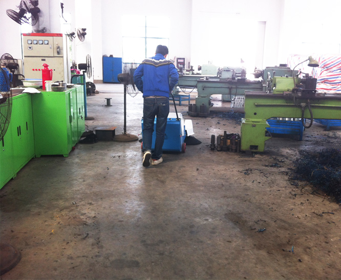 電動(dòng)掃地機(jī)案例-鑄造車間 電動(dòng)掃地機(jī)案例-鑄造車間