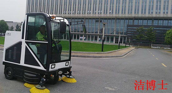 南京交通職業(yè)技術(shù)學(xué)院 南京交通職業(yè)技術(shù)學(xué)院