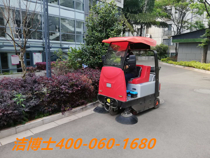 潔博士掃地車(chē)客戶(hù)案例-鳳臺(tái)縣泰居亞泓物業(yè)管理有限公司 潔博士掃地車(chē)客戶(hù)案例-鳳臺(tái)縣泰居亞泓物業(yè)管理有限公司